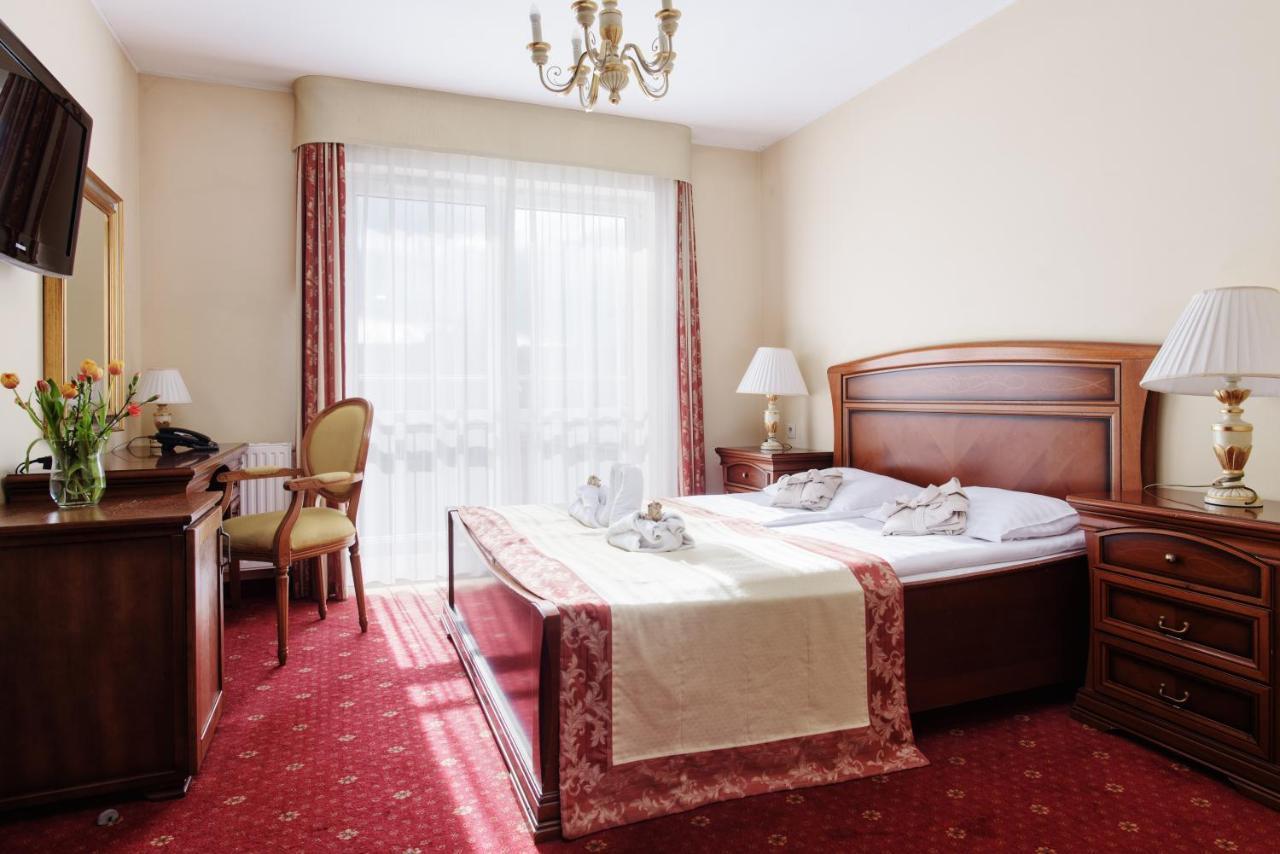 Lila Medical Spa Цехоцинек Экстерьер фото